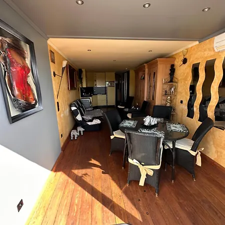 Luxe Village Naturiste Zebra אגדה