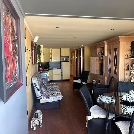 Luxe Village Naturiste Zebra * Agde